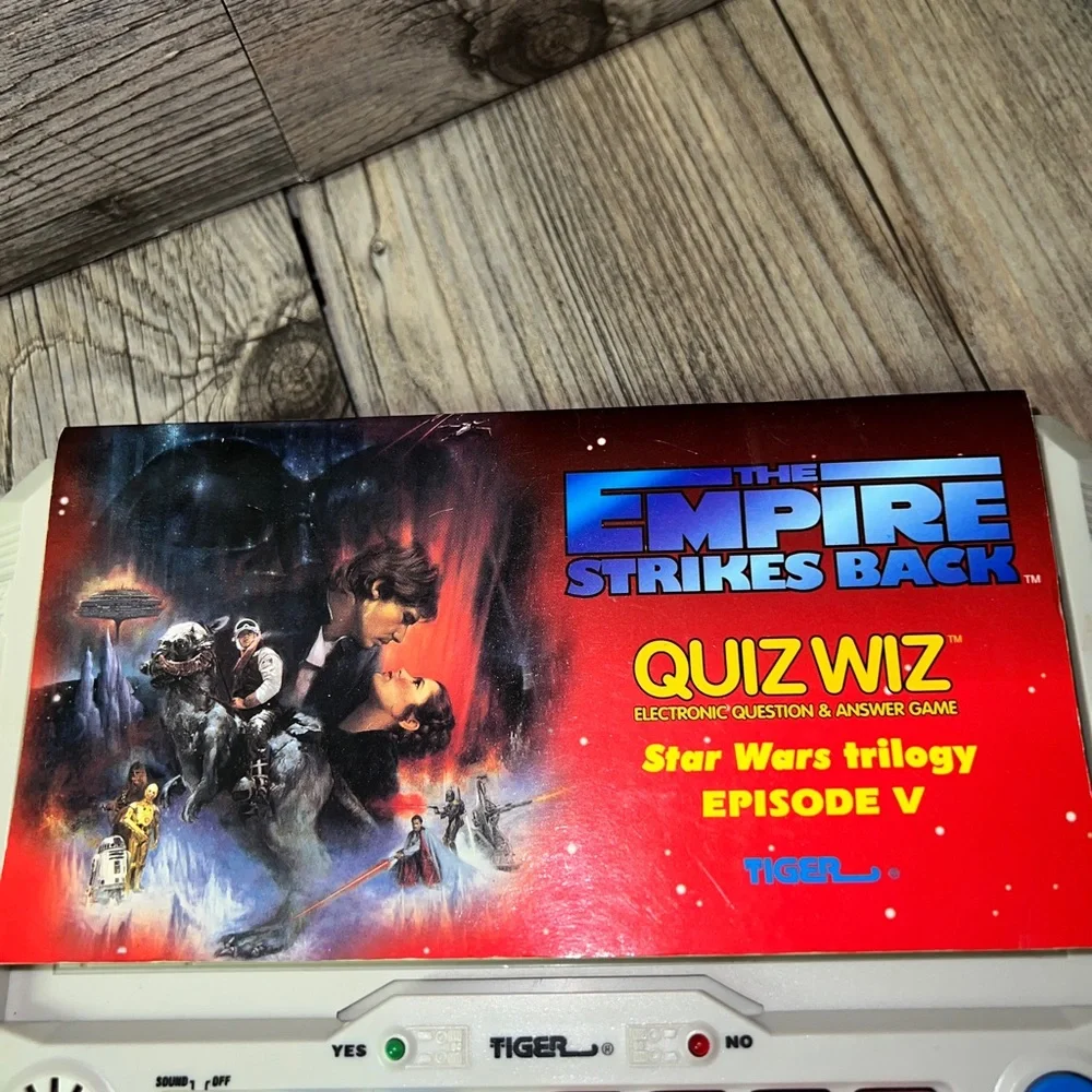 Tiger Electronic Quiz Wiz Star Wars Trilogy Episodes IV V VI Works Vintage 1997